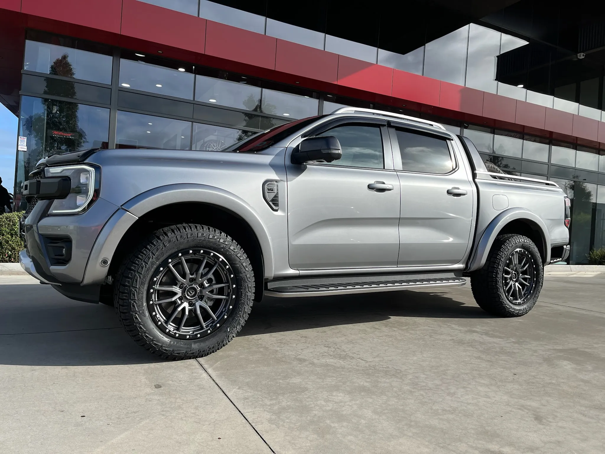FORD RANGER NEXT GEN with FUEL REBEL 20X9 |  | FORD